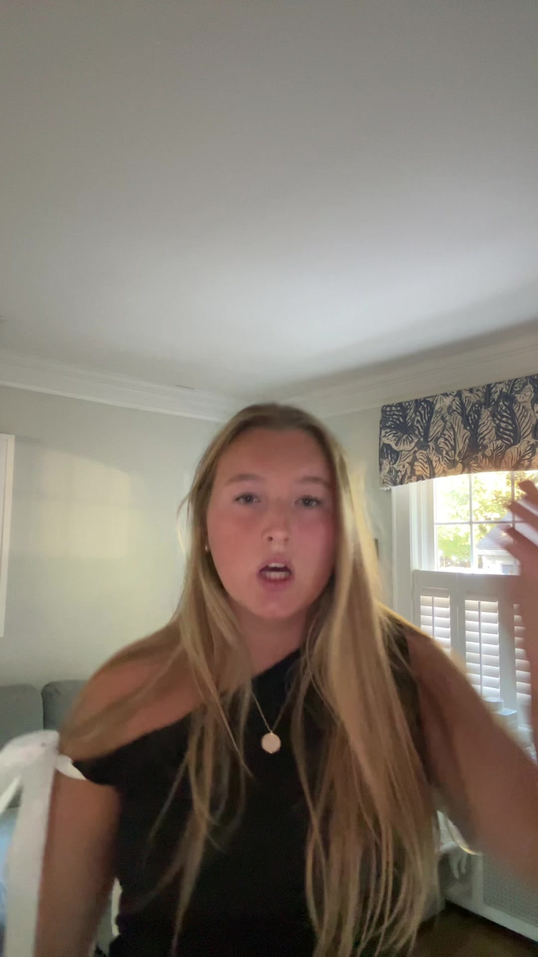 @caroline