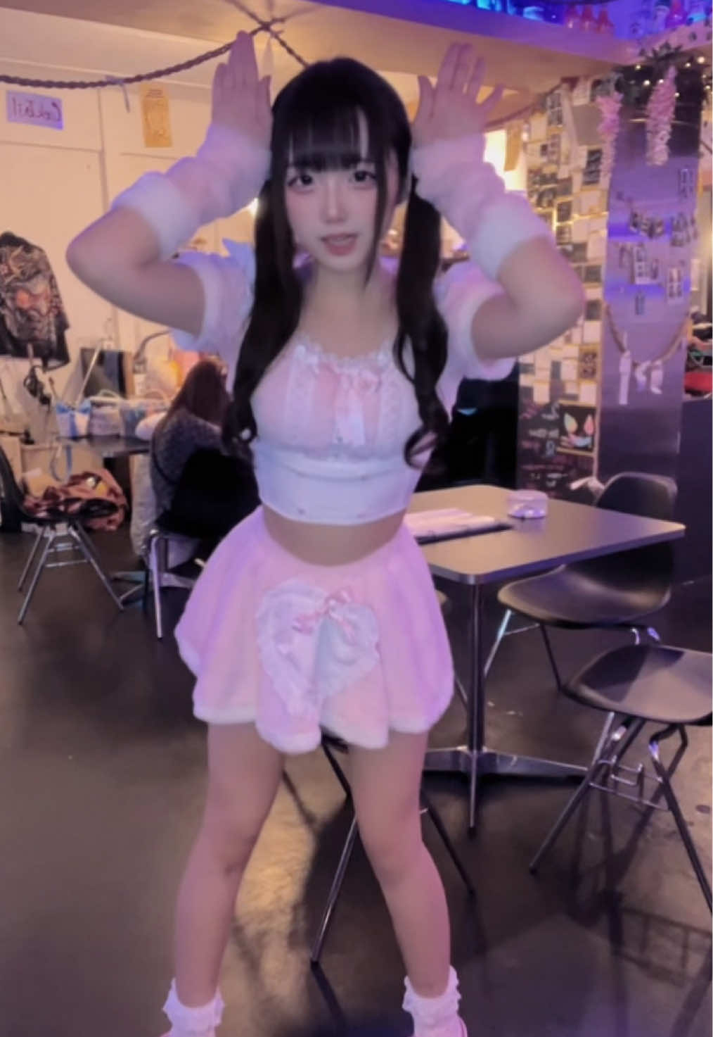 @므