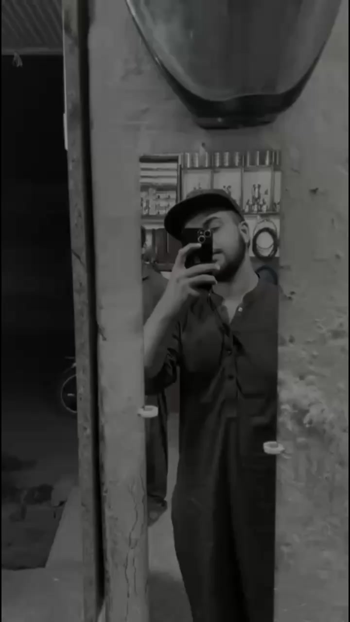 @🖤