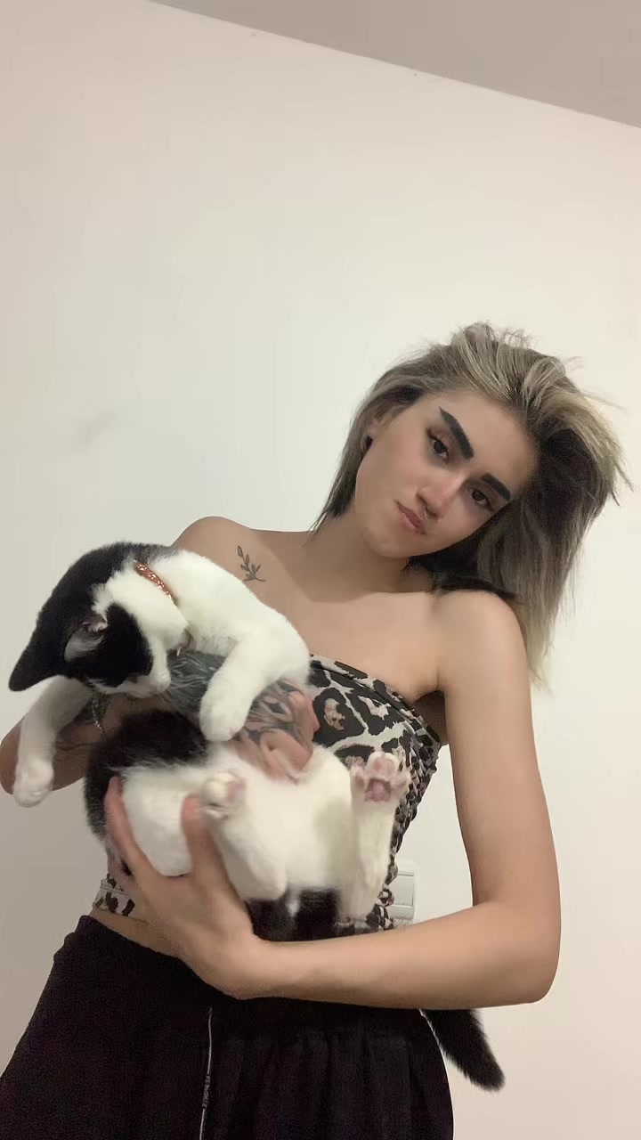 @meiow_zizo
