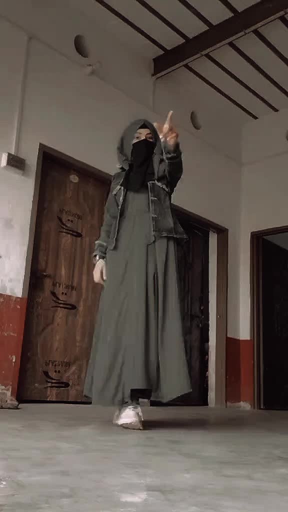 @𝓤𝓷𝒾𝓋ℯ𝓇𝒾𝓈𝓉𝓎 ℊ𝒾𝓇𝓁