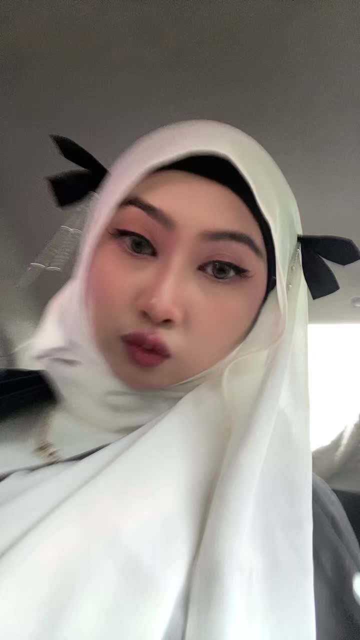 @bukanFatin
