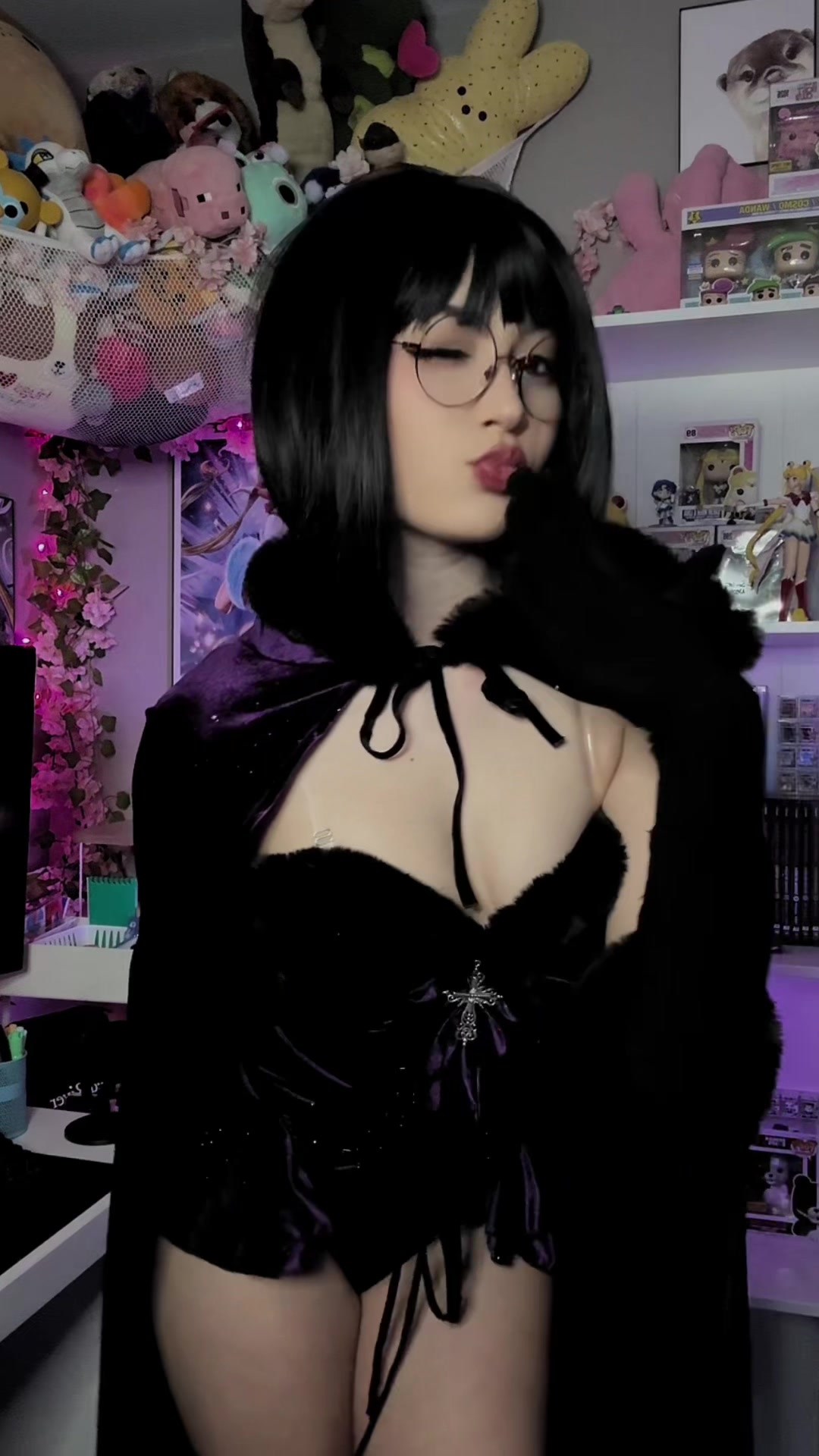 @ottercosplayss