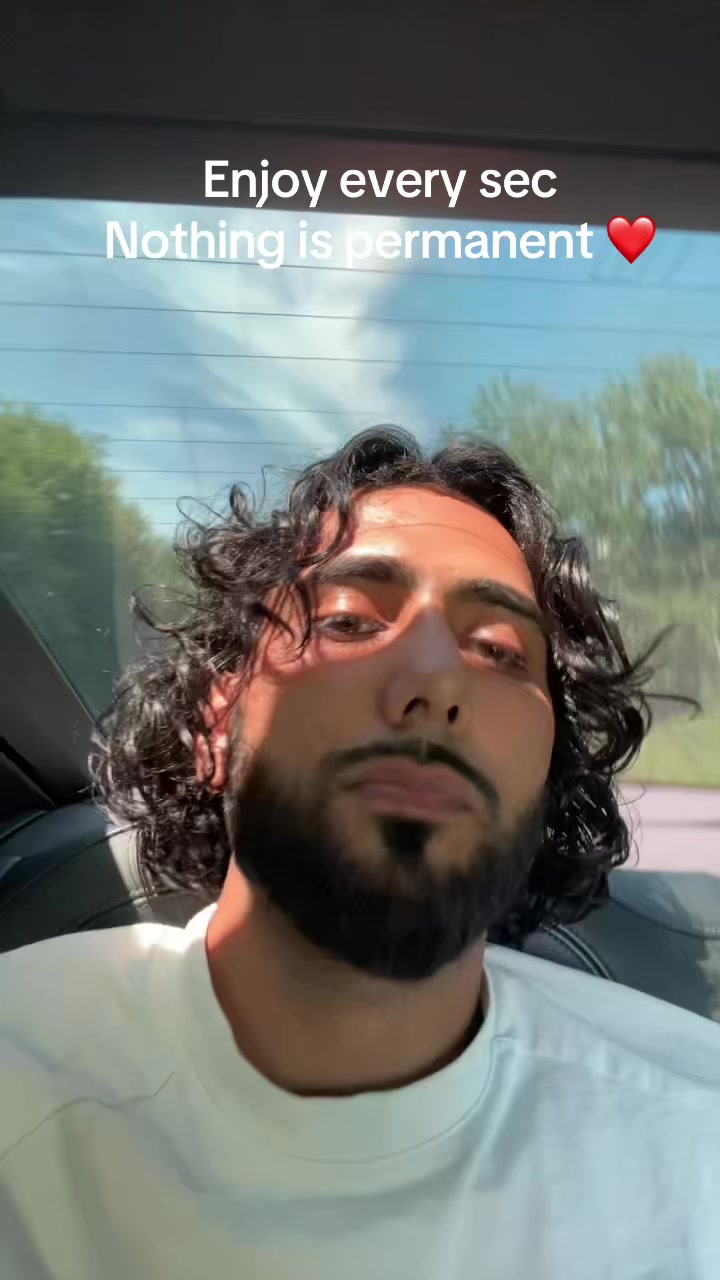 @Sukhlay Sharma 🫧