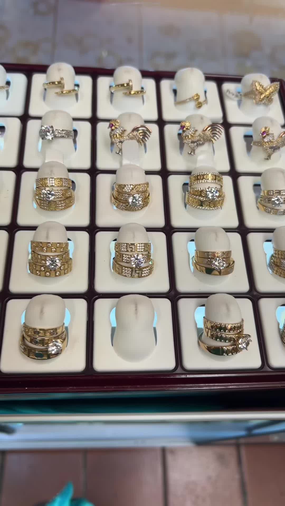 @AliJewelers