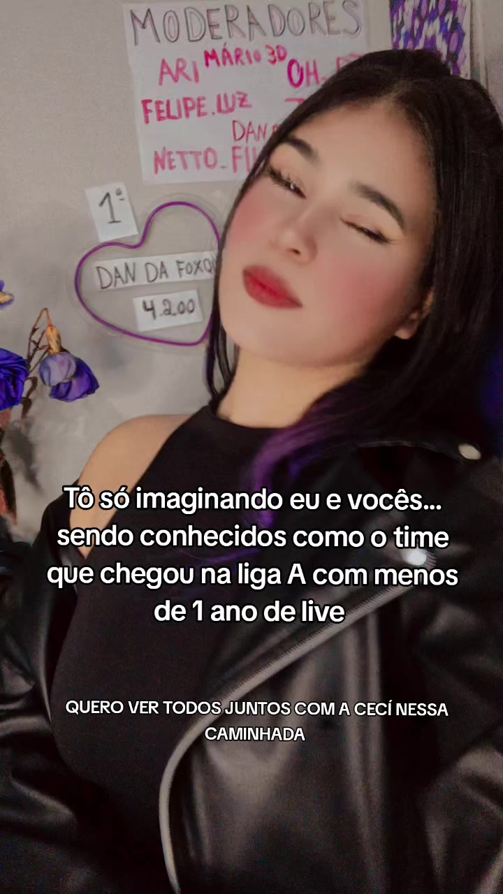 @CECÍLIA MATTOS 💜🐝