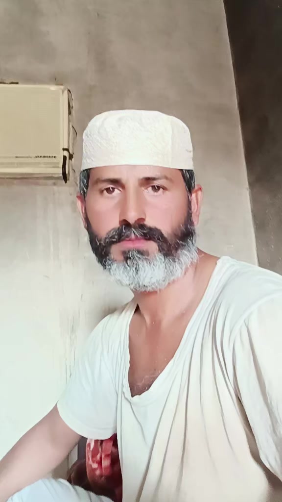@غلام اكبر