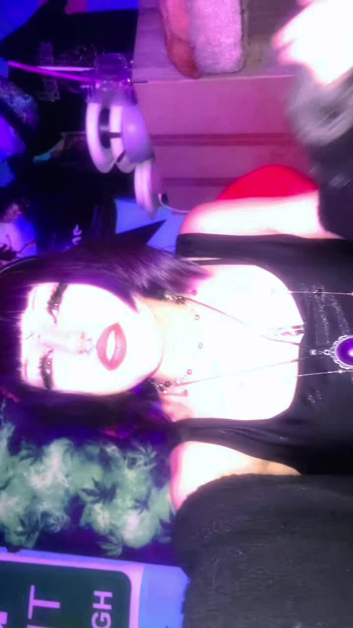@🔮🎀✮ℬ𝑒𝑒✮🎀🔮