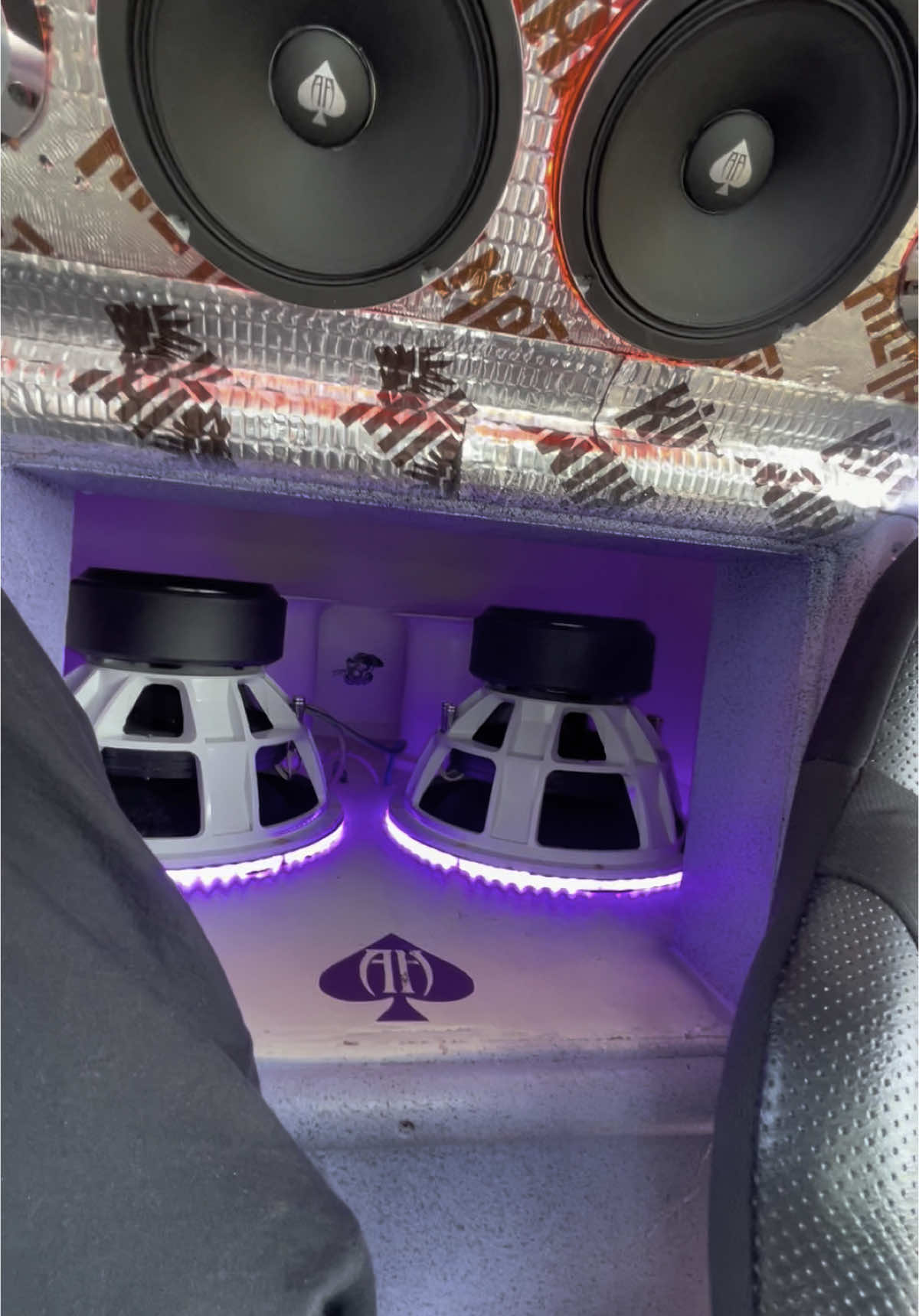 @caraudiobarn