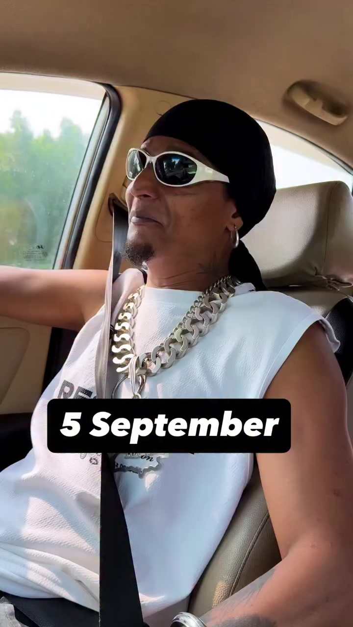 @Bollywood star🇧🇭