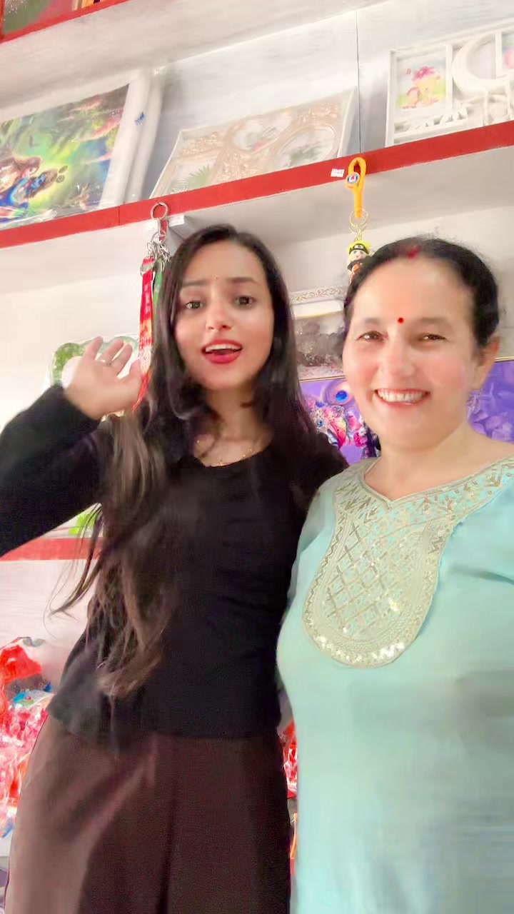 @Kreetika 💗🫅भण्डारी