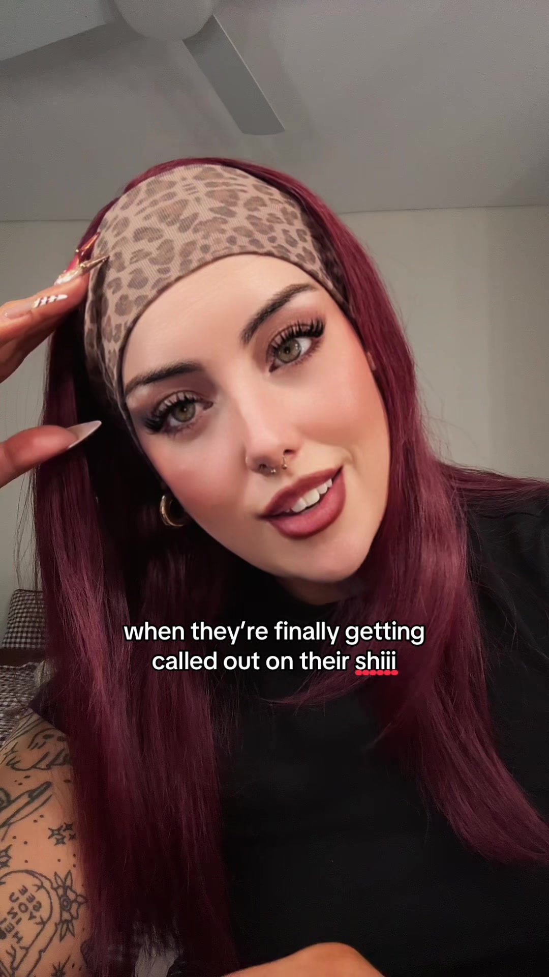 @LEASHBIAN 😈