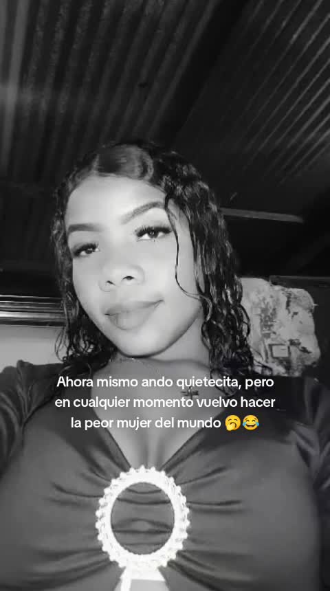 @Andreina González