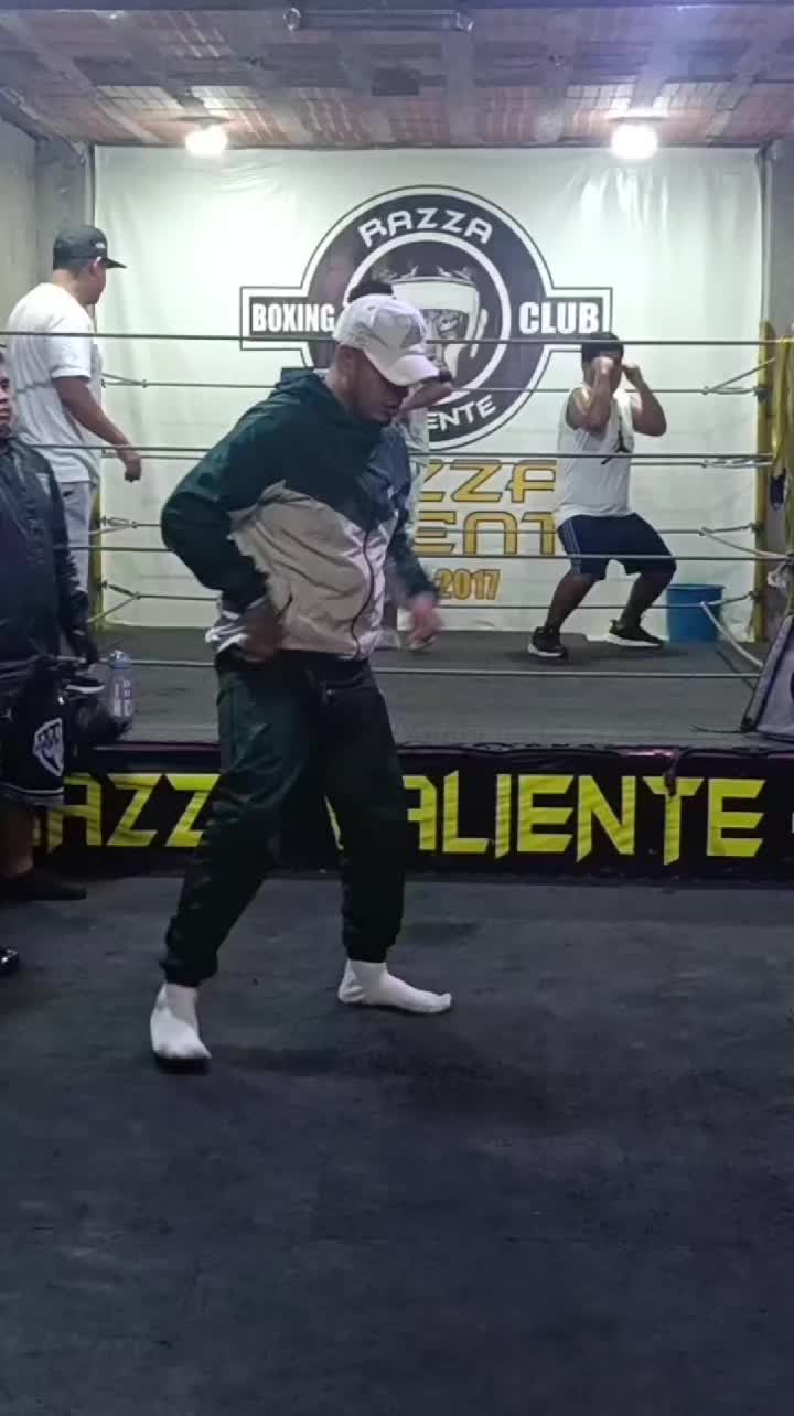 @Razza valiente