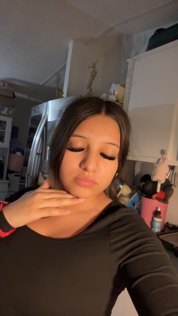 @𝓜𝓮𝓵𝓪𝓷𝓲𝓮