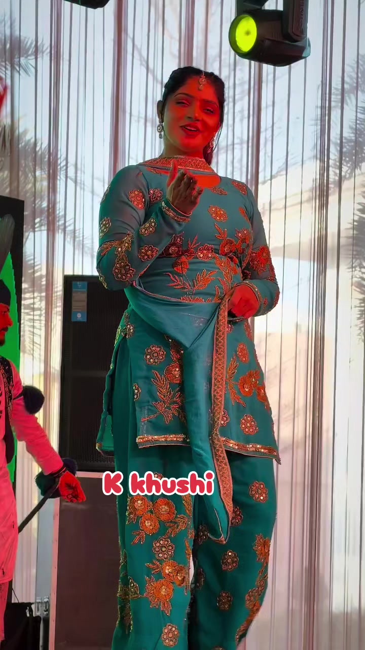 @Aj_Malika011
