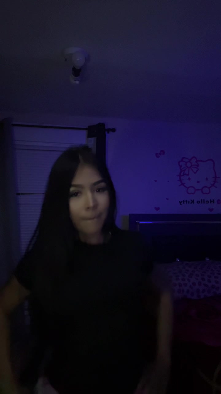 @Angela ౨ৎ