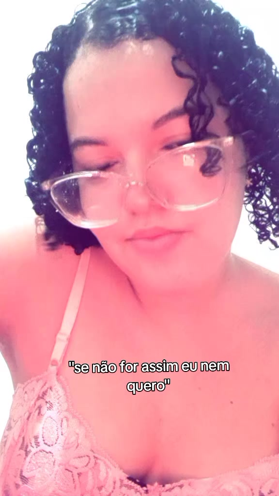 @Emilly Maria