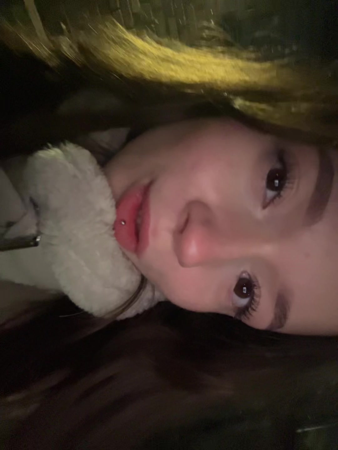 @лили
