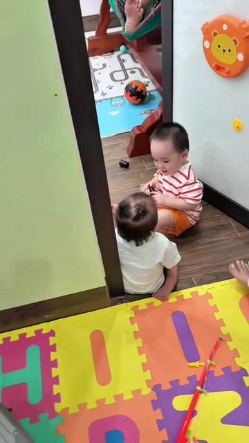 @Jessi v&agrave; Tom
