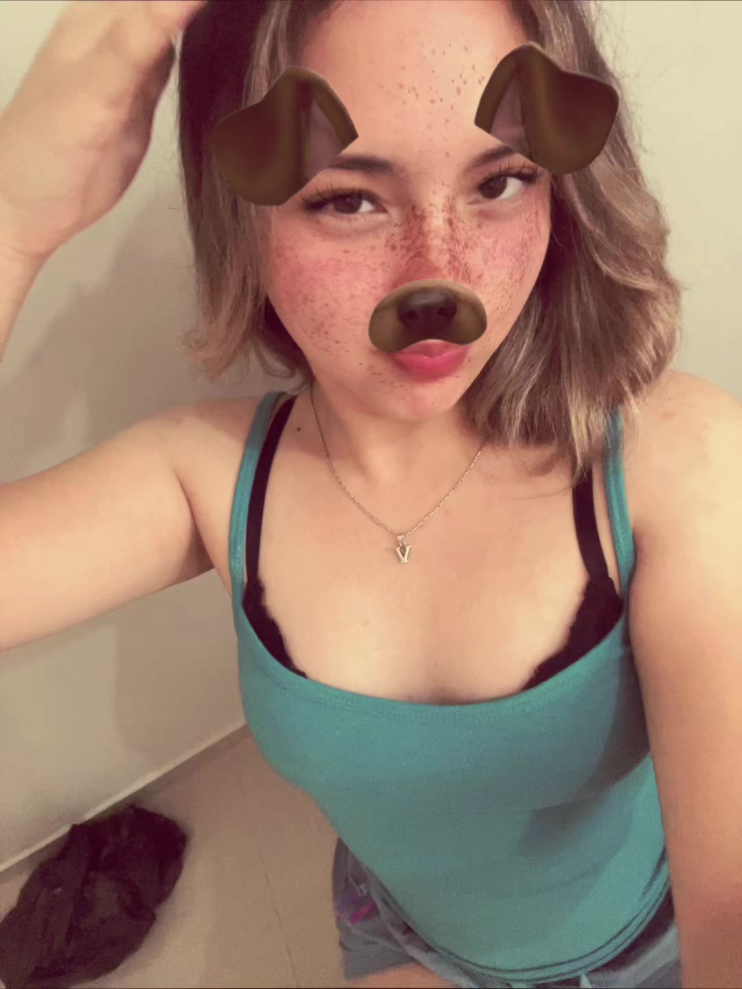@VICTORIA