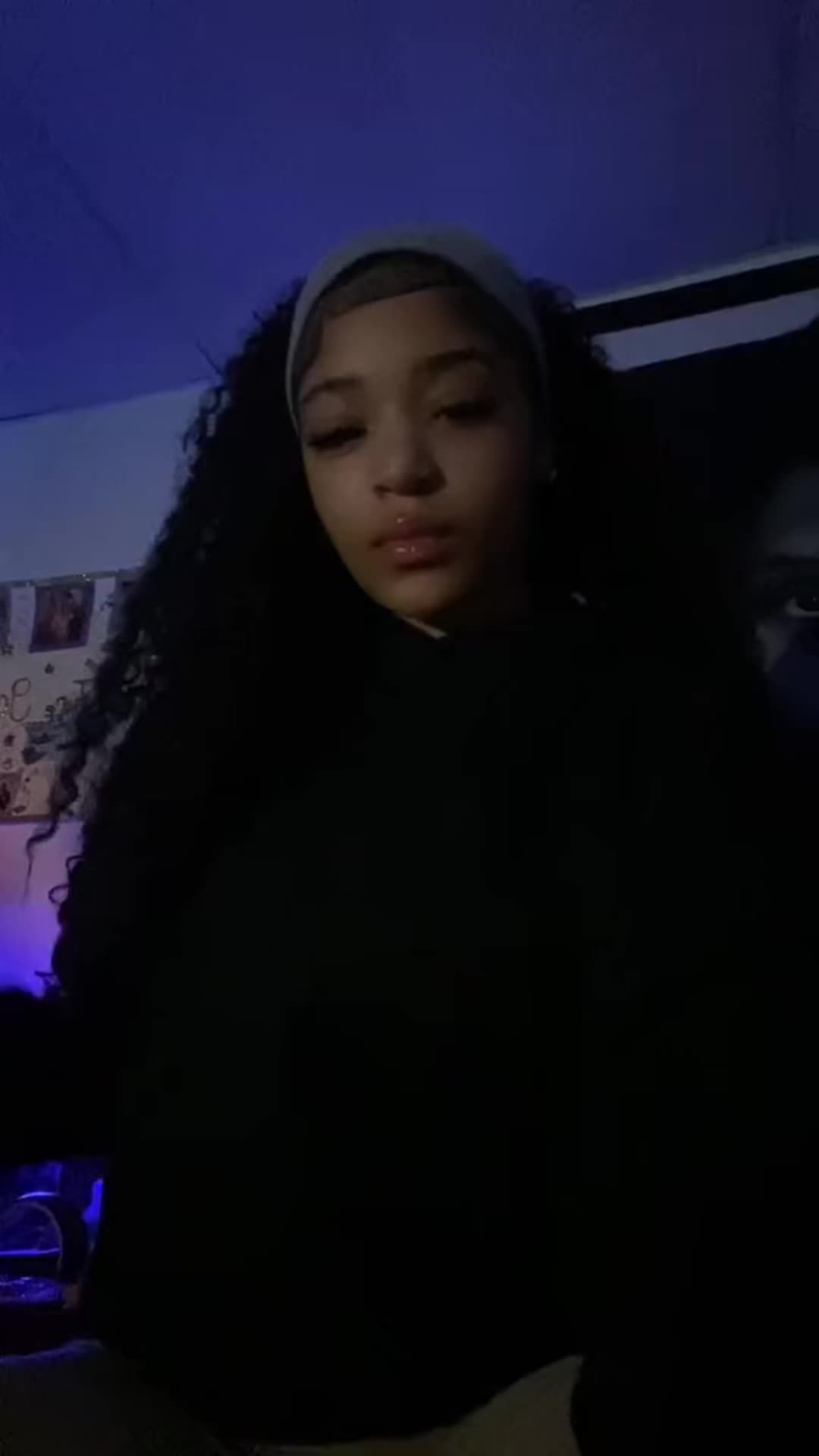 @Jaharilynn21