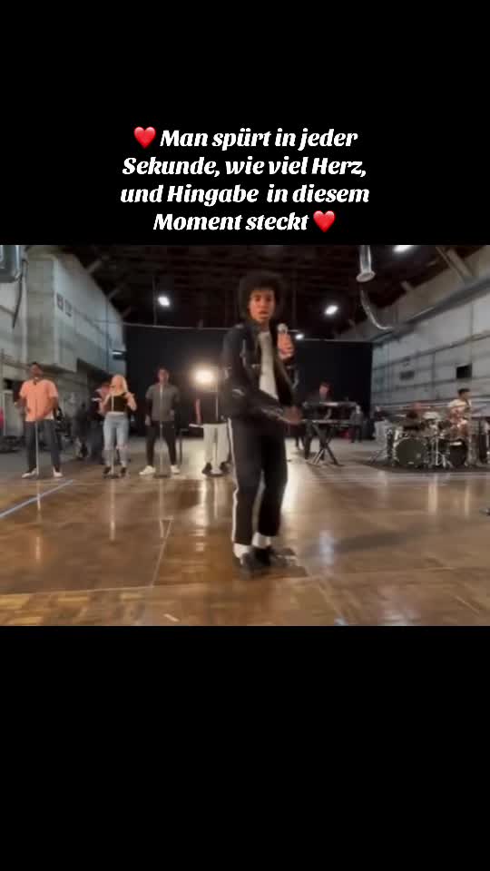 @❤️ Moonwalker Queen 90&ldquo;