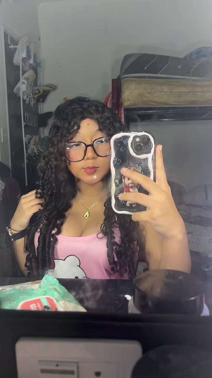 @𝓥𝓪𝓵𝓮𝓷𝓽𝓲𝓷𝓪 ❤️