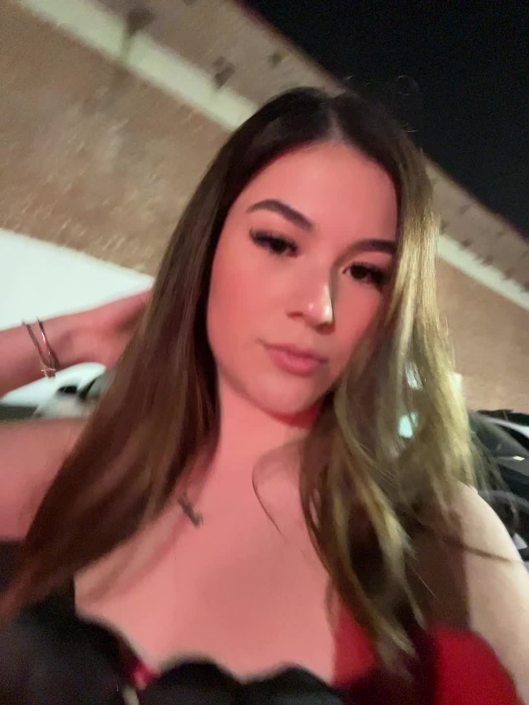 @𝐝