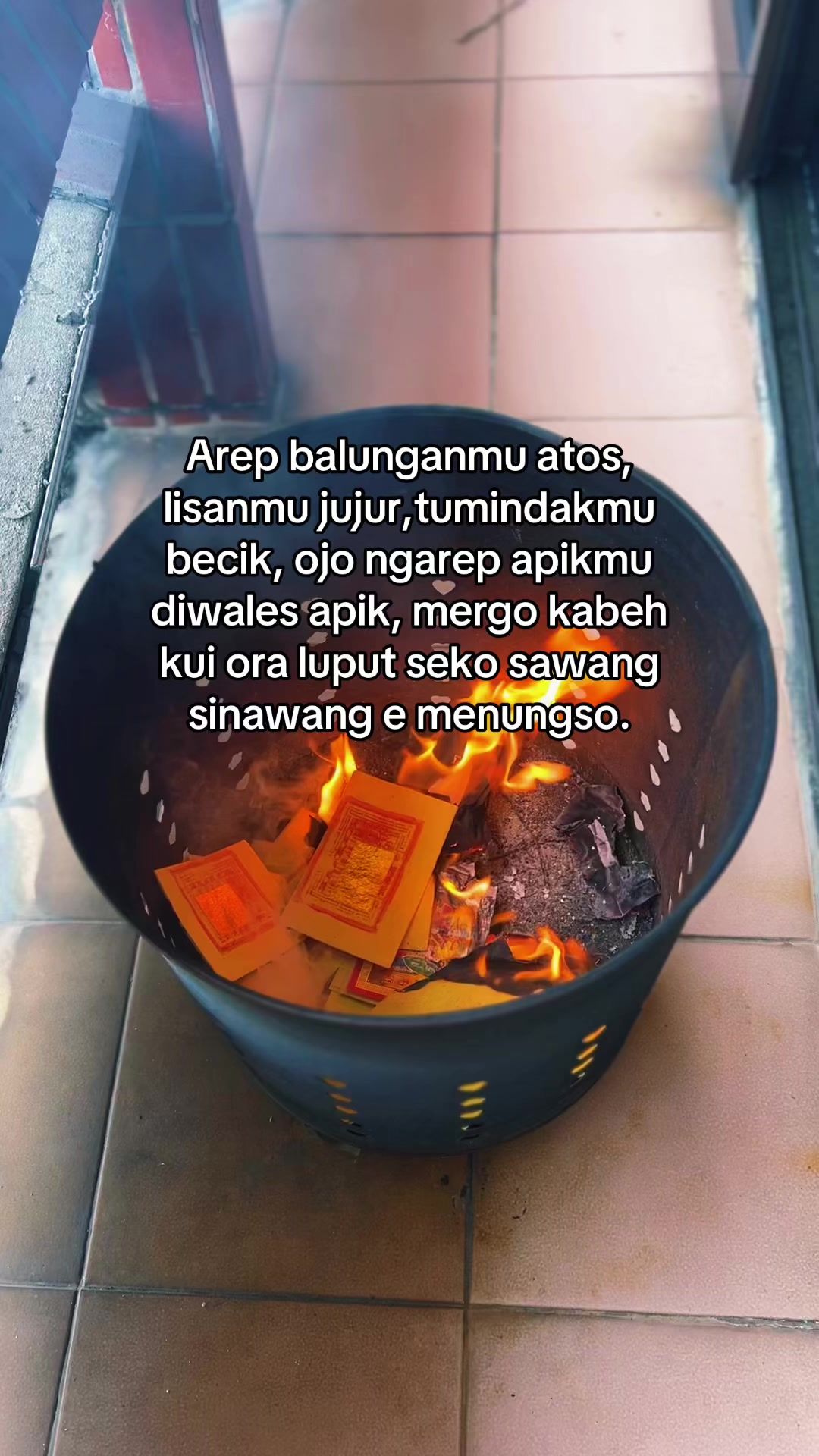 @𝓡