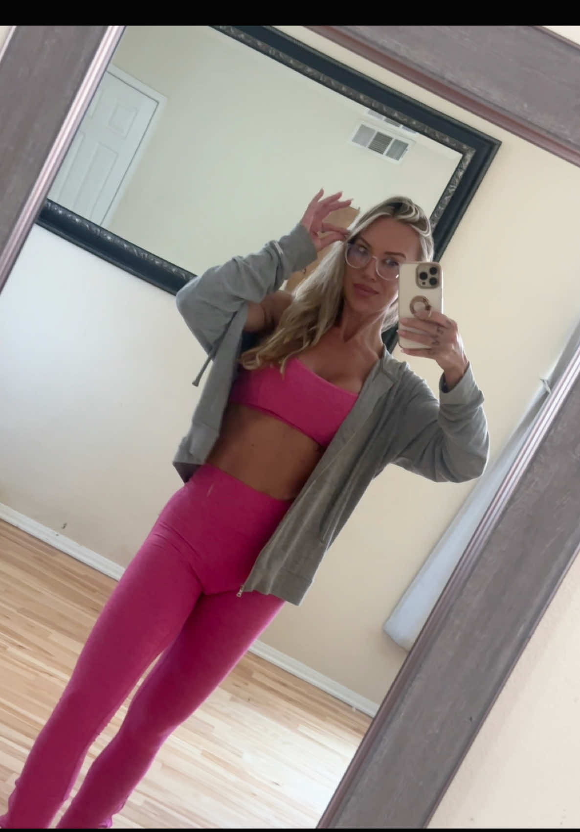 @Mari_Lynn