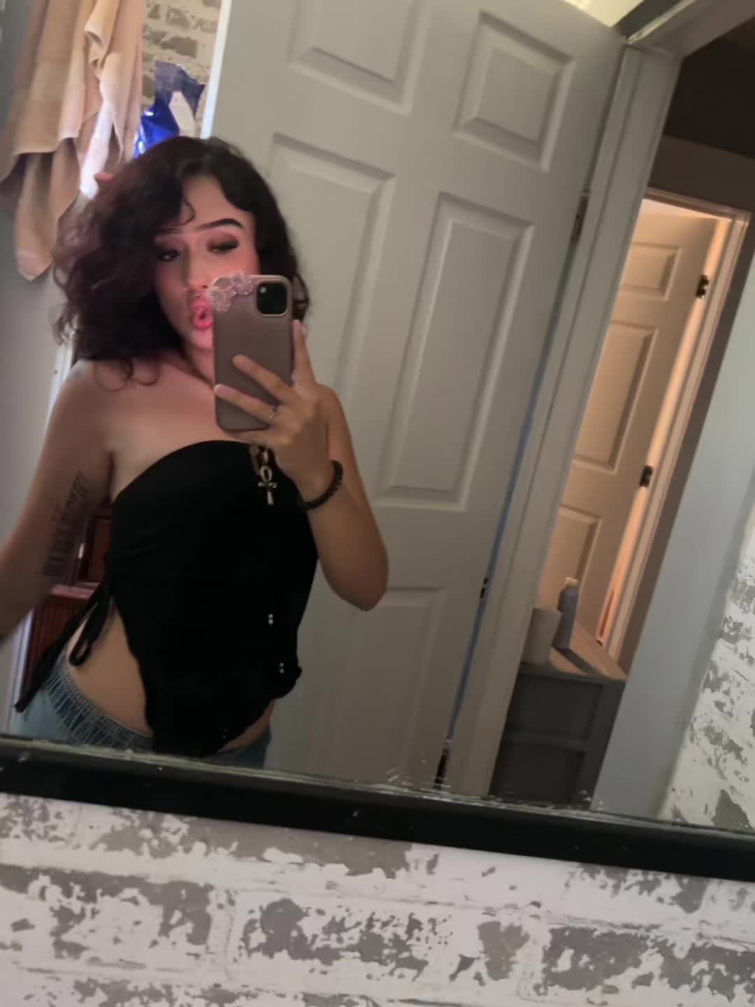 @♛