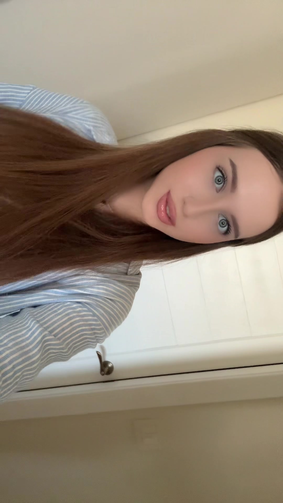 @d