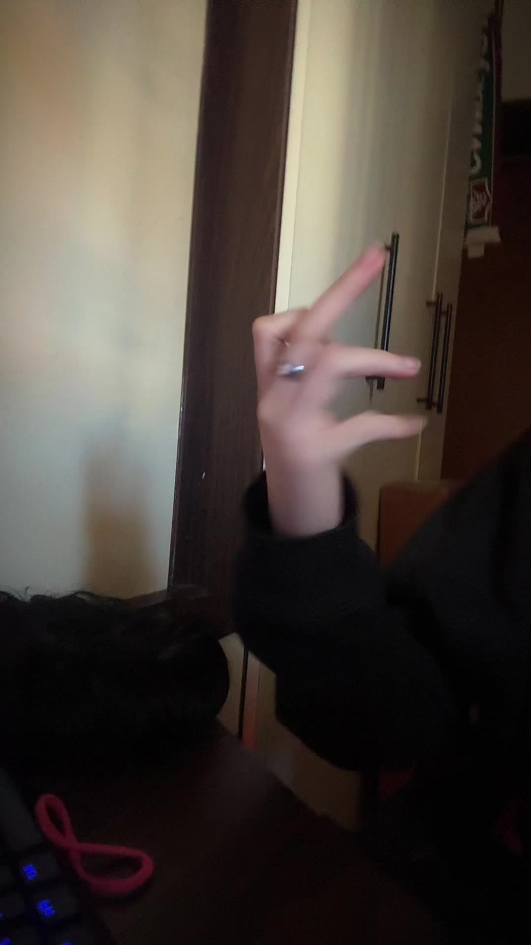 @_0kin_