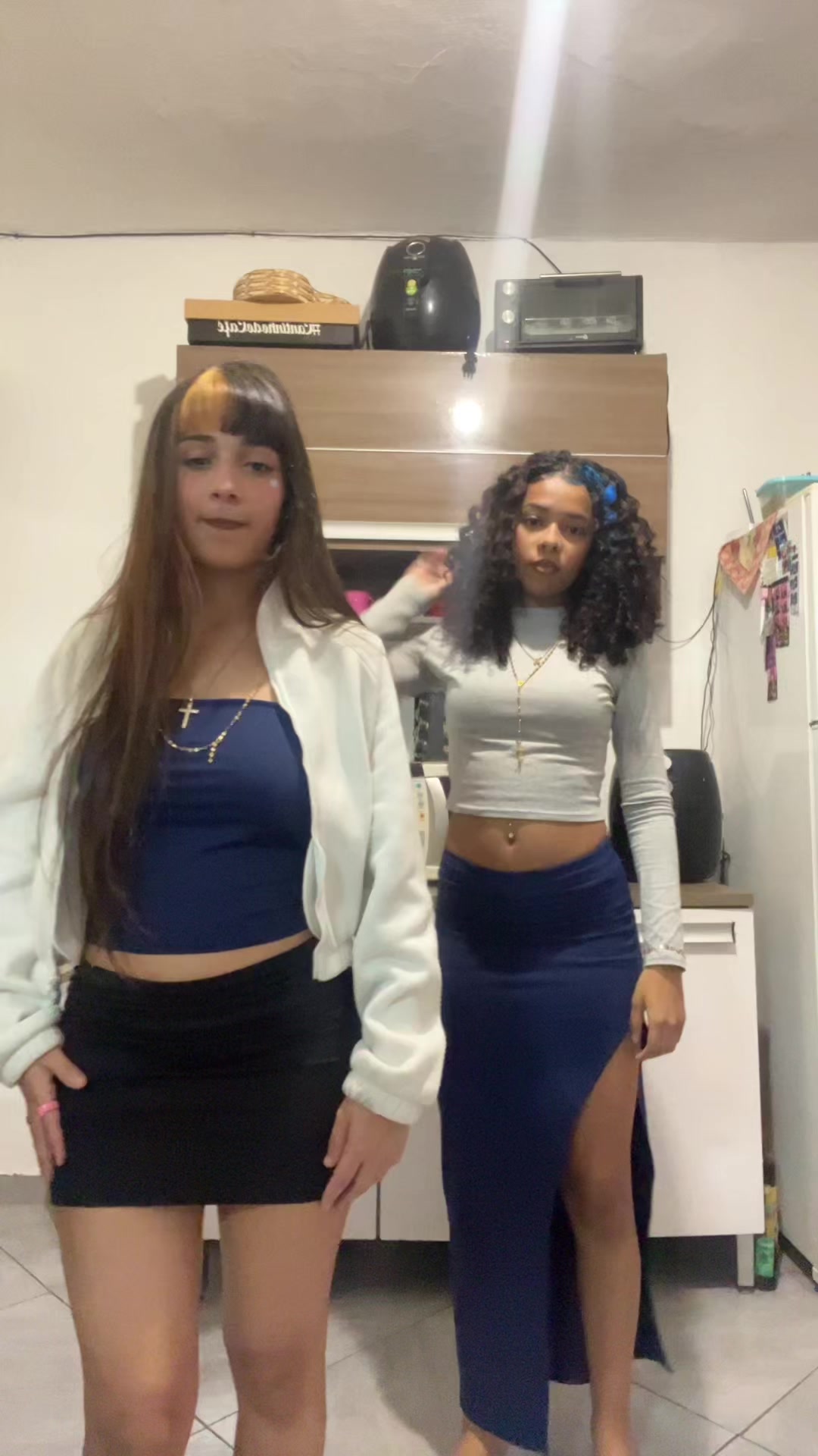 @👩🏽💻