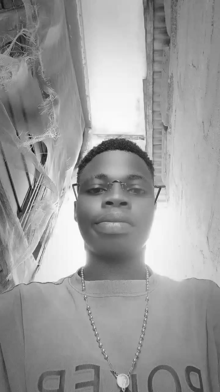 @Kelly T S