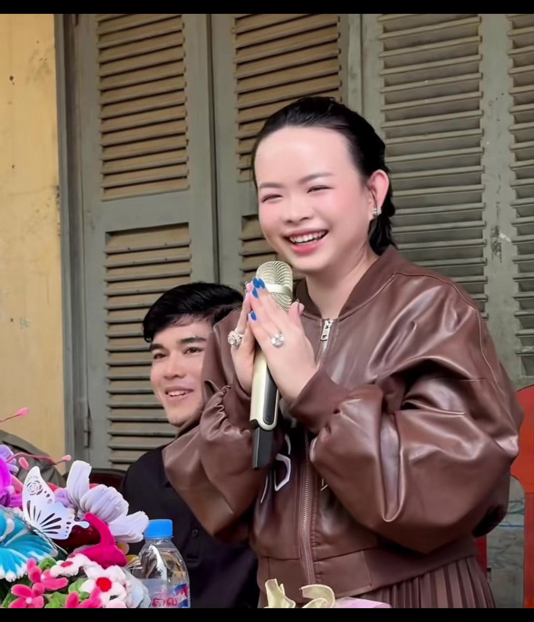 @យ៉ូវវុល