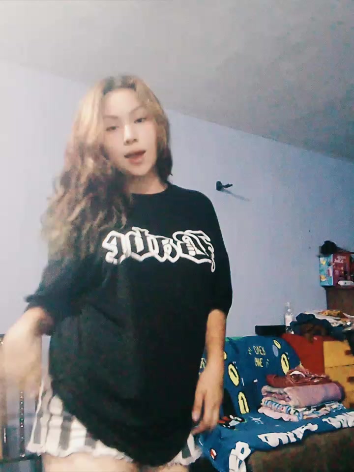 @Ane_:3
