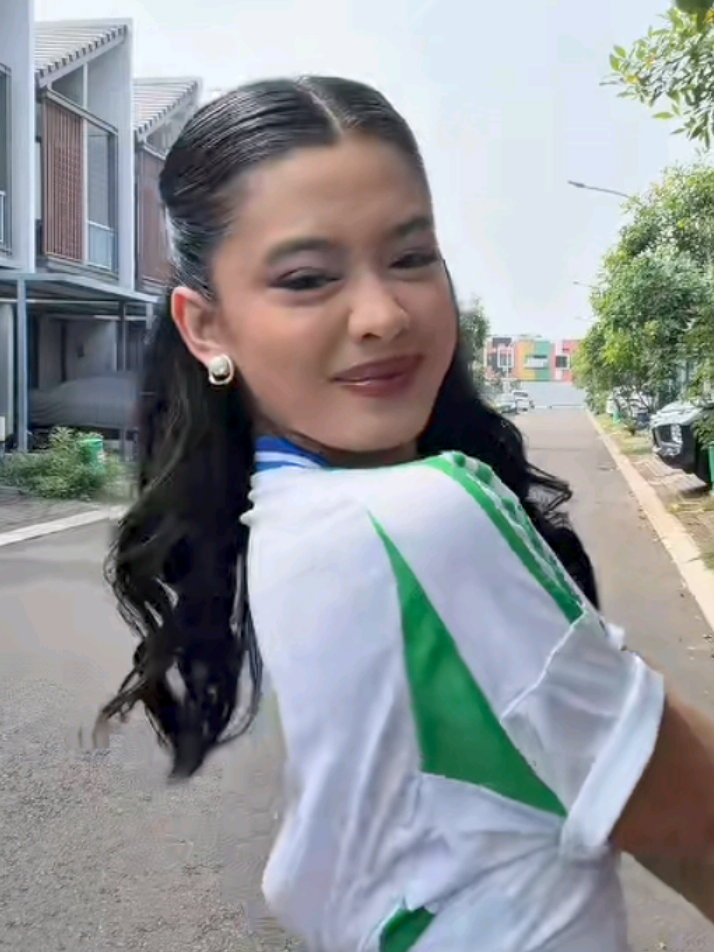 @๊ซโโ.๐ ฬ