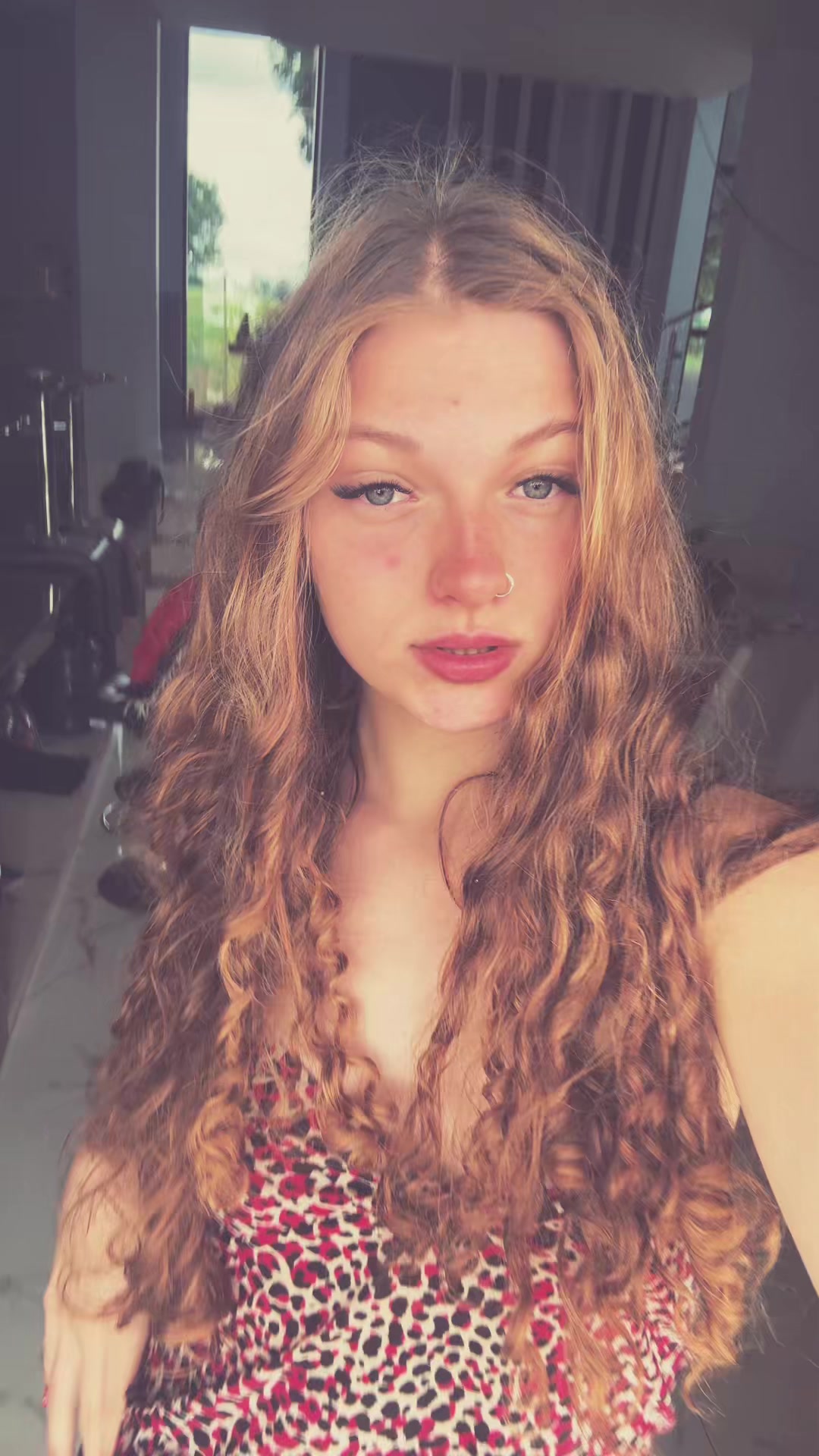 @🧜🏻♀️