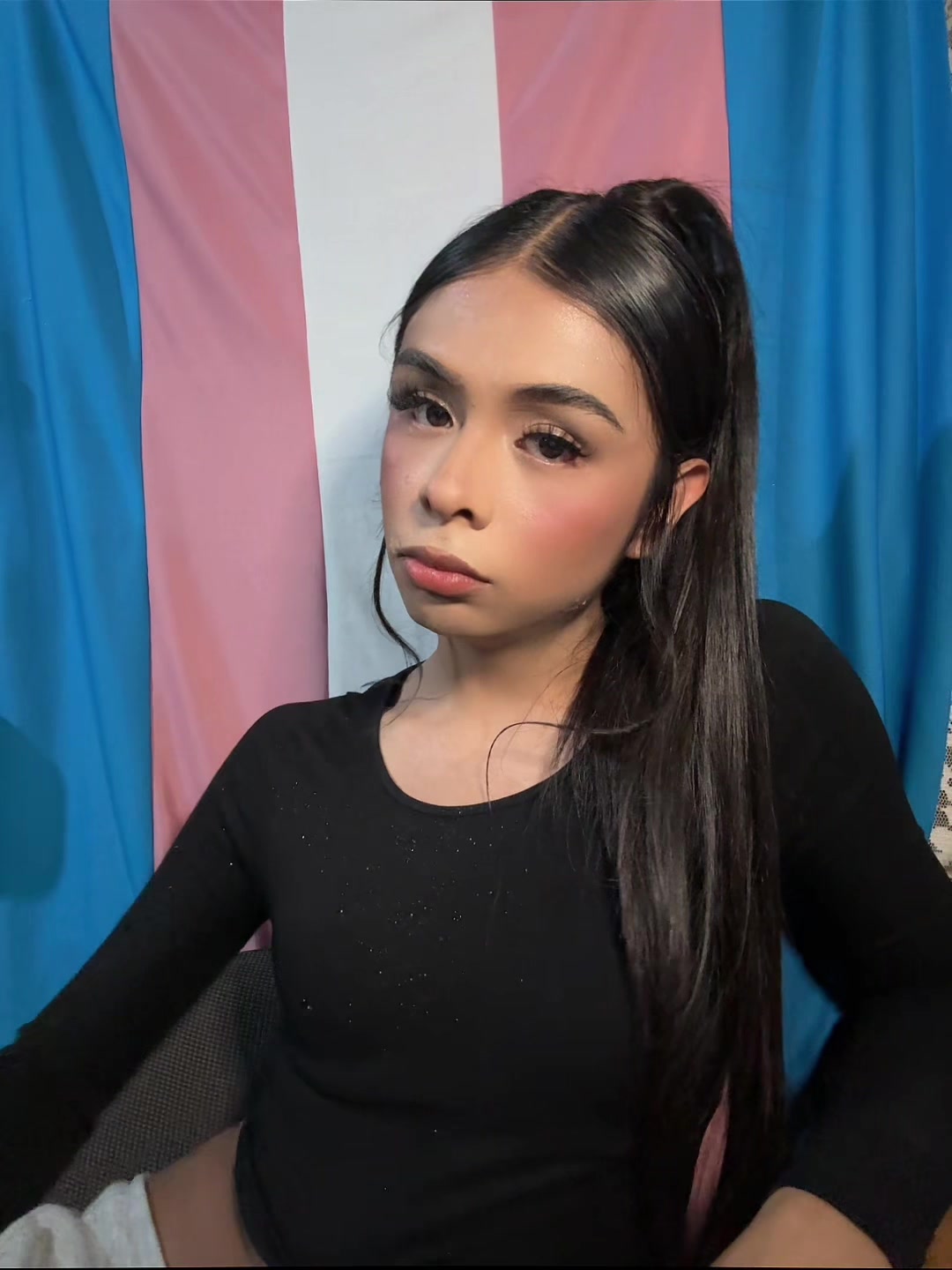 @Cami_
