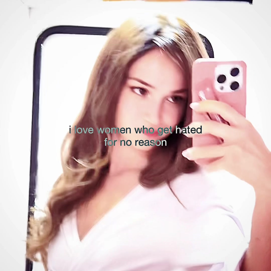 @✽
