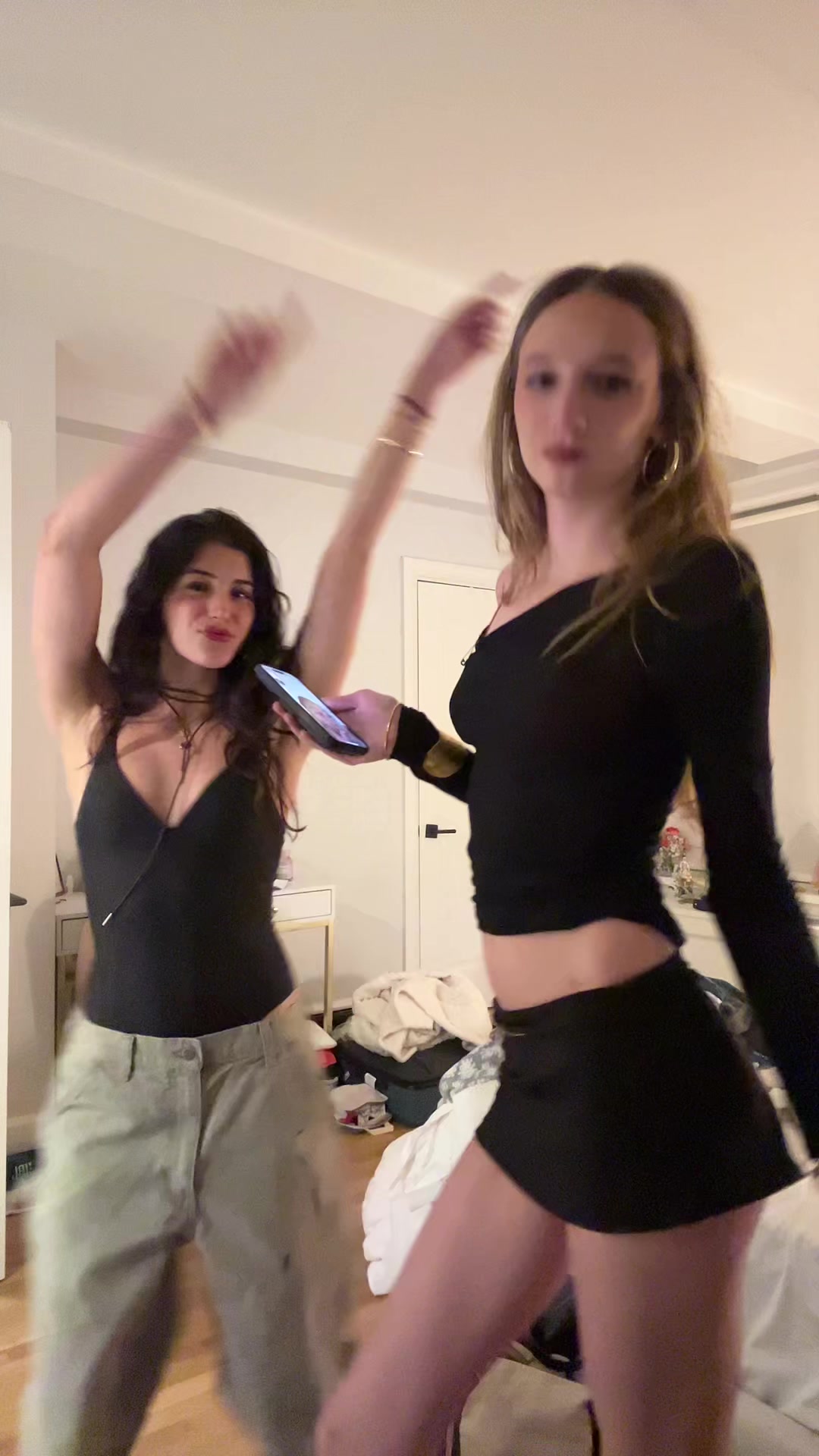 @mia