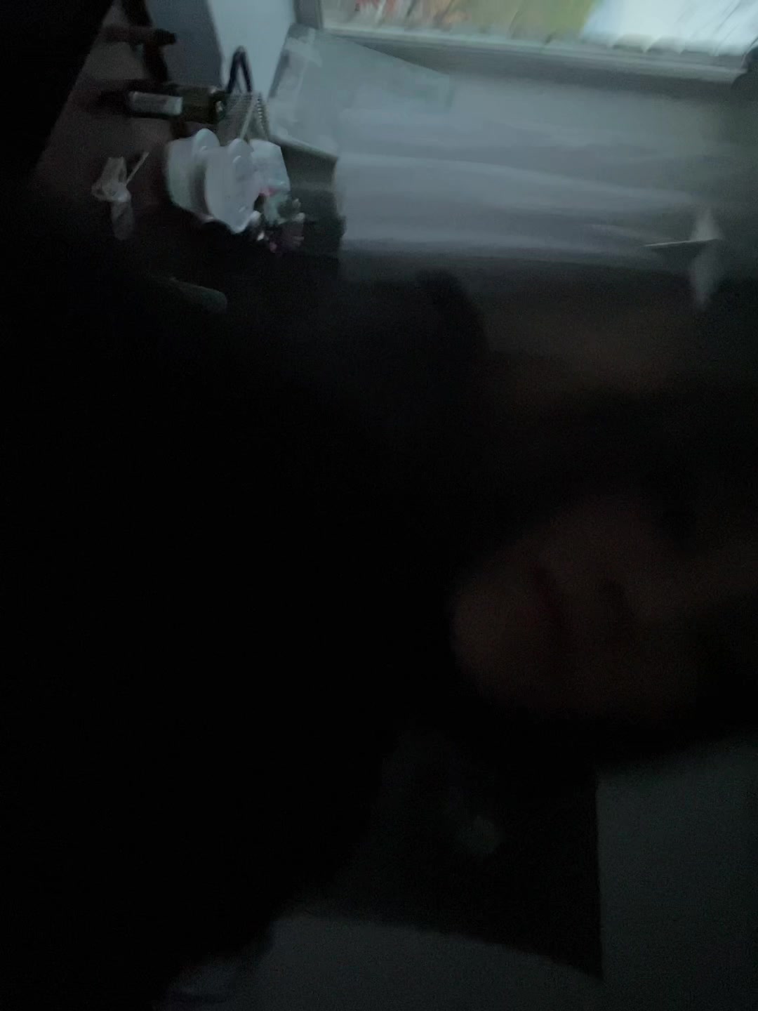 @560