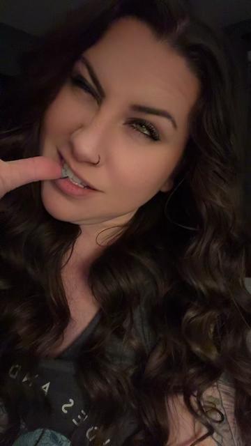 @Greeneyedmom23 (Erin)