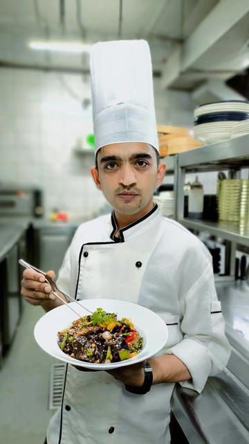 @Bikram Ghimire🇳🇵(सोझो बाहुन)