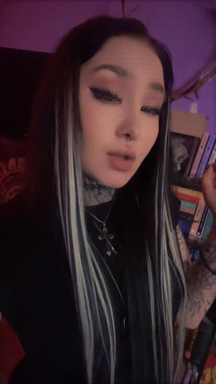 @Евдоша🖤