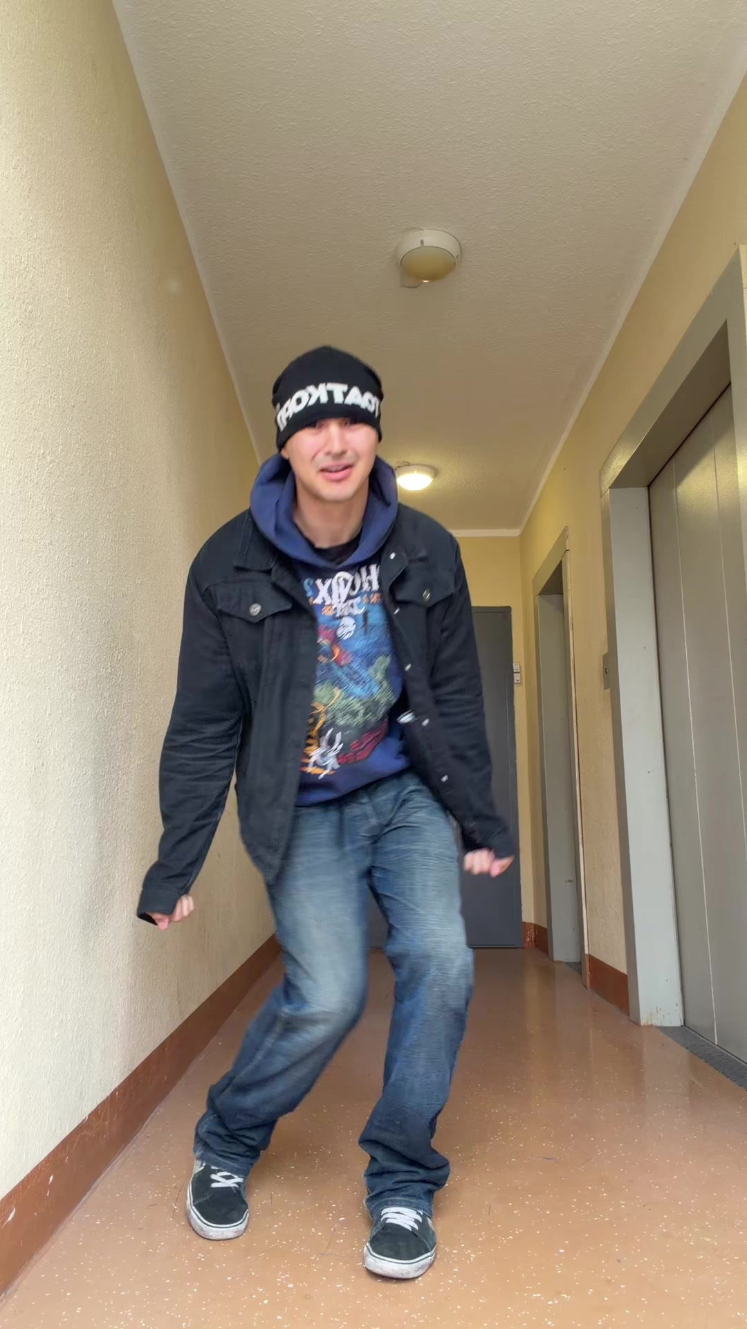 @желток