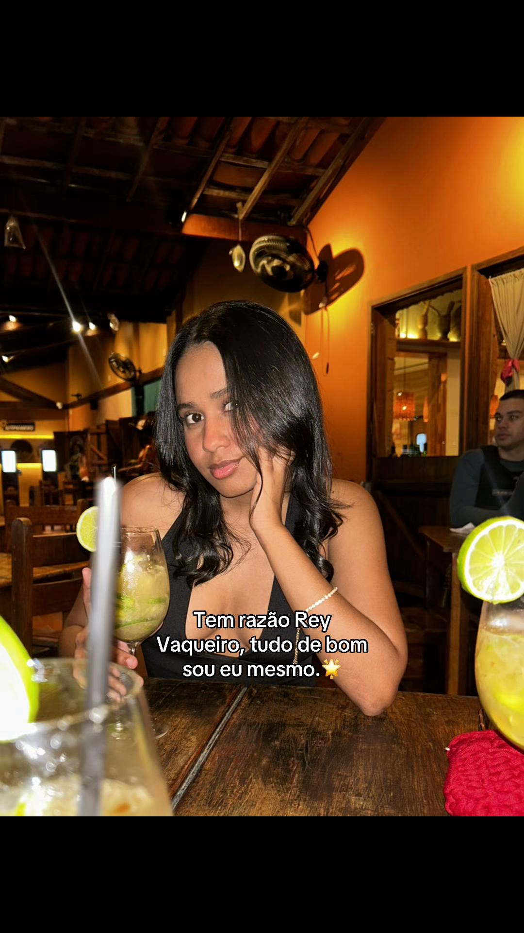 @Ana Karolayne