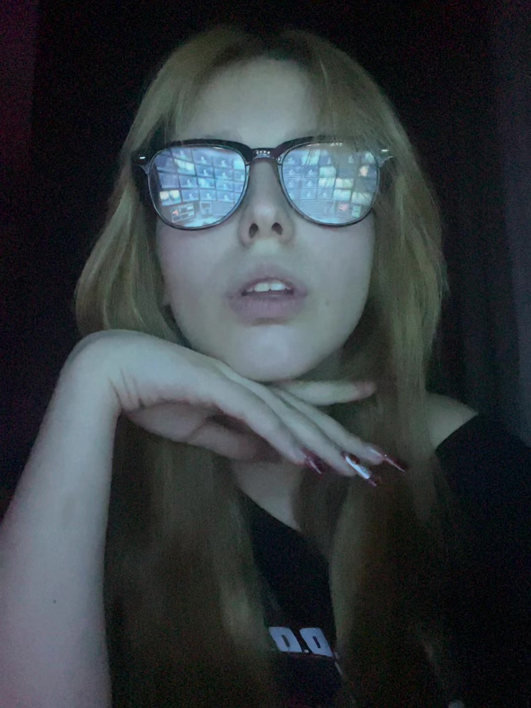 @Тгк:викусяя^^